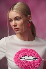 Parrot Party – Plexiglass parrot earrings - Image 2