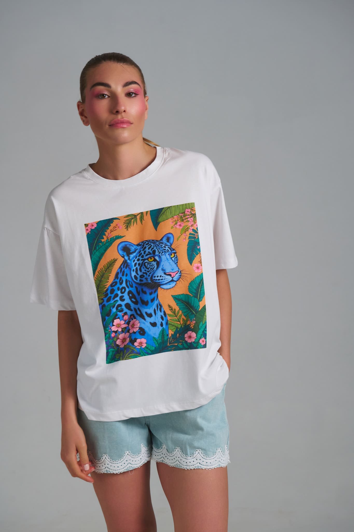 2026blue-panther-tee-main.jpg-05-11 funk da queen178873 Blue Panther Tee oversized white t-shirt with blue leopard print