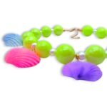 Playful summer jewelry με island αισθητική.