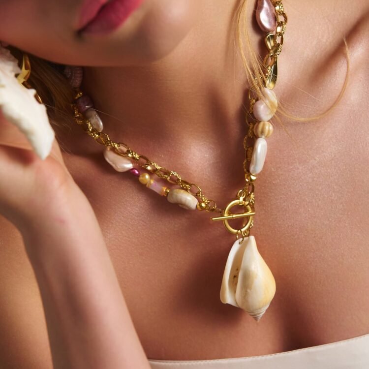 Statement necklace με φυσικά κοχύλια και pearls