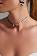 Χειροποίητο choker με μαύρες και λευκές χάντρες