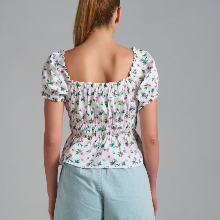 Γυναικείο floral top με σούρες και βολάν