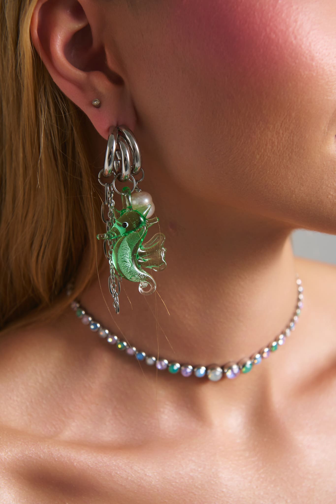 Glass Seahorse Earrings Glass Seahorse ασημί statement σκουλαρίκια με γυάλινο πράσινο ιππόκαμπο