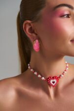 Noelle Fuchsia stainless steel earrings with glossy marbled design